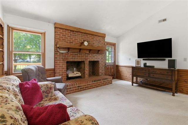 701 Baywood TRL, Chesapeake, VA 23323