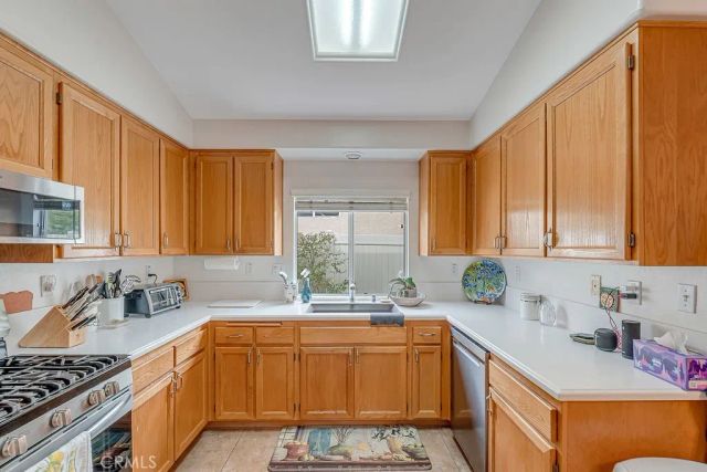 40281 Via Acuna, Murrieta, CA 92562