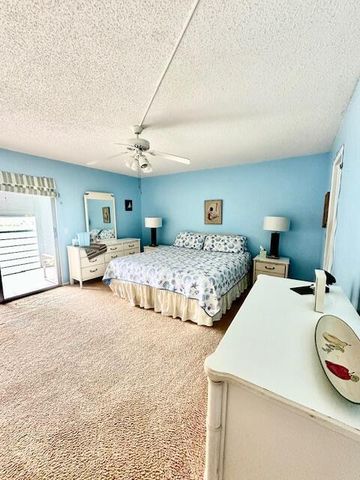 2067 Cornwall D, Boca Raton, FL 33434