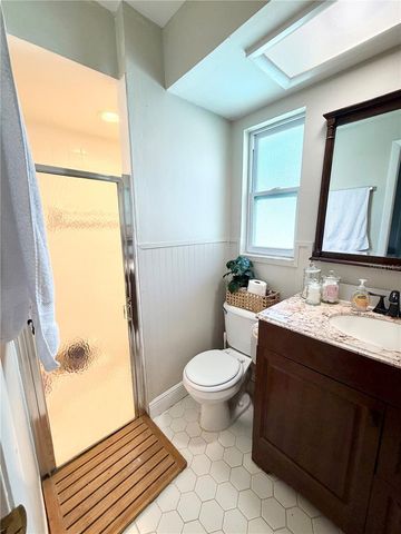 143 VALLEY CIRCLE, Brandon, FL 33510