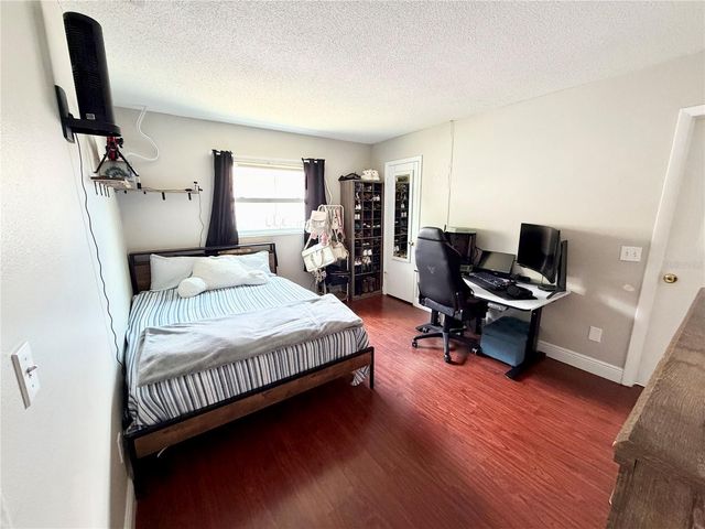143 VALLEY CIRCLE, Brandon, FL 33510