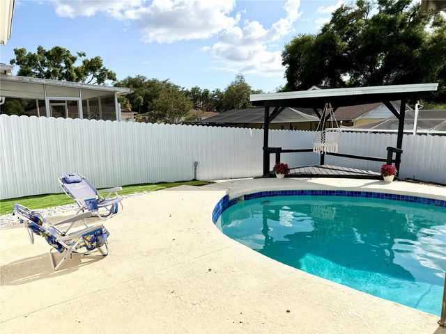 143 VALLEY CIRCLE, Brandon, FL 33510