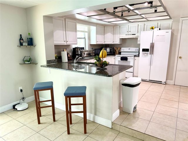 143 VALLEY CIRCLE, Brandon, FL 33510