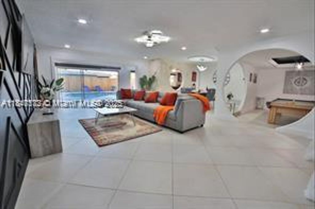 8651 Sunset Strip, Sunrise, FL 33322