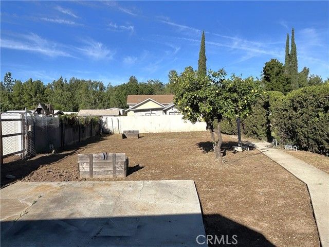 522 W 4th, San Dimas, CA 91773
