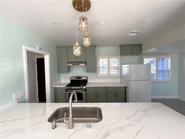 522 W 4th, San Dimas, CA 91773