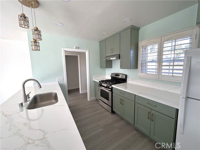 522 W 4th, San Dimas, CA 91773