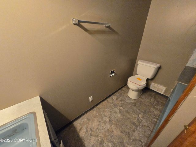3727 W 74th Avenue, Anchorage, AK 99502