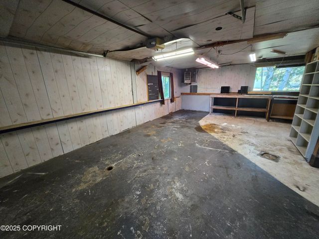 3727 W 74th Avenue, Anchorage, AK 99502