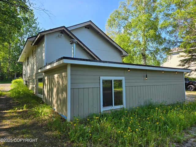 3727 W 74th Avenue, Anchorage, AK 99502