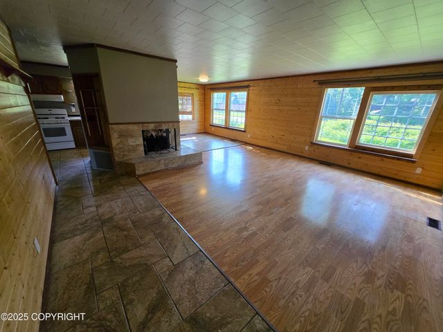 3727 W 74th Avenue, Anchorage, AK 99502