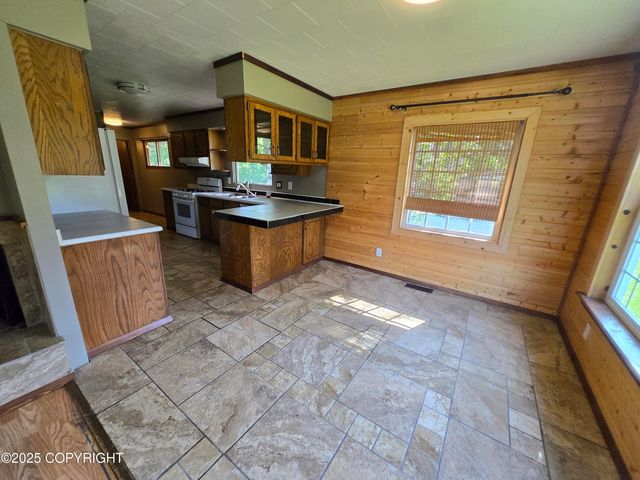 3727 W 74th Avenue, Anchorage, AK 99502