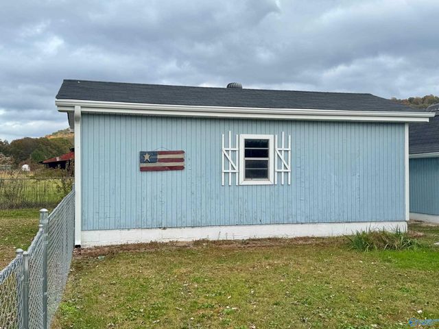 64 N Robinson Road, Hartselle, AL 35640