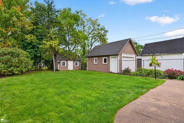 206 N Marquette Street, Durand, MI 48429