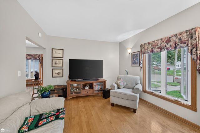 206 N Marquette Street, Durand, MI 48429