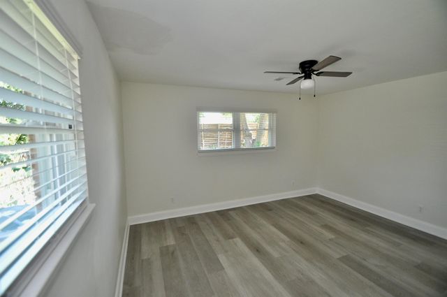 7634 Wynlea Street, Houston, TX 77061