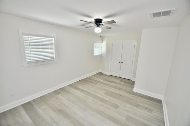 7634 Wynlea Street, Houston, TX 77061