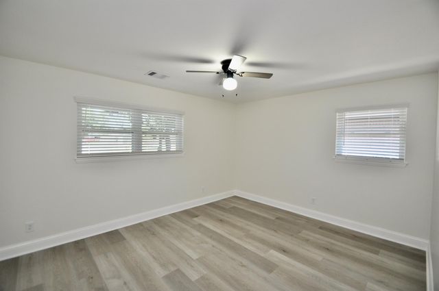 7634 Wynlea Street, Houston, TX 77061