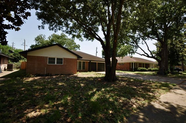 7634 Wynlea Street, Houston, TX 77061