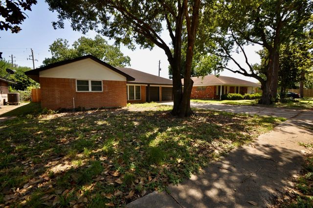 7634 Wynlea Street, Houston, TX 77061