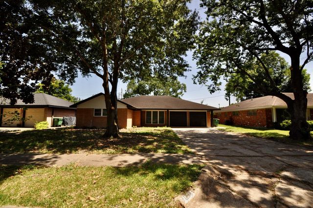 7634 Wynlea Street, Houston, TX 77061