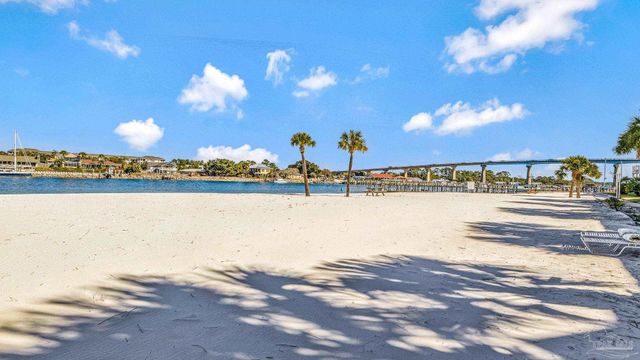 13909 Del Rio Dr 13909, Pensacola, FL 32507