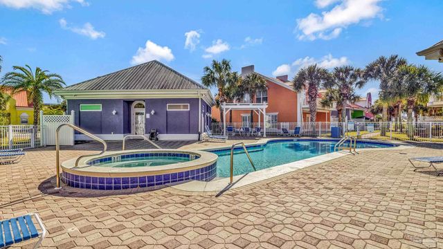 13909 Del Rio Dr 13909, Pensacola, FL 32507