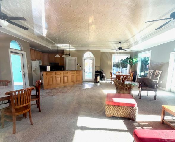 13909 Del Rio Dr 13909, Pensacola, FL 32507