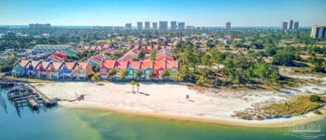 13909 Del Rio Dr 13909, Pensacola, FL 32507