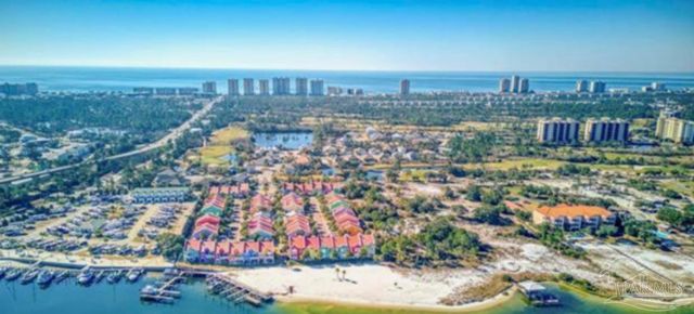 13909 Del Rio Dr 13909, Pensacola, FL 32507