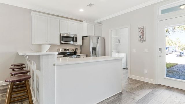 13909 Del Rio Dr 13909, Pensacola, FL 32507