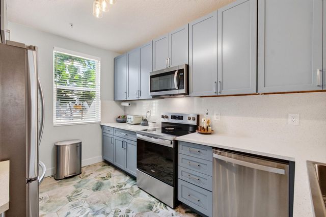 311 Bayfront Drive, Boynton Beach, FL 33435