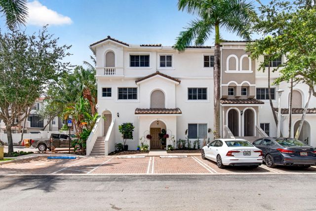 311 Bayfront Drive, Boynton Beach, FL 33435