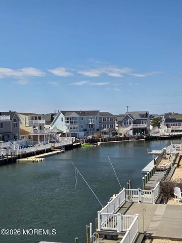 37 Frank Drive, Manahawkin, NJ 08050