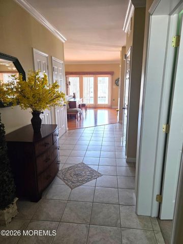 37 Frank Drive, Manahawkin, NJ 08050