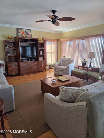 37 Frank Drive, Manahawkin, NJ 08050