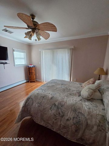 37 Frank Drive, Manahawkin, NJ 08050