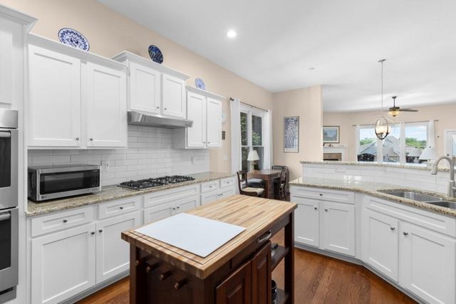 129 Cornerstone Place, Woodstock, GA 30188