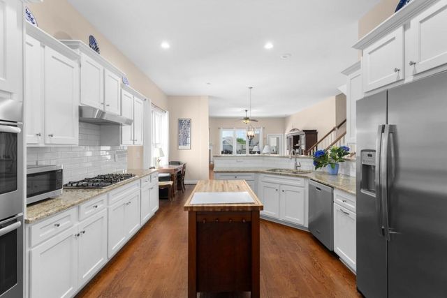 129 Cornerstone Place, Woodstock, GA 30188