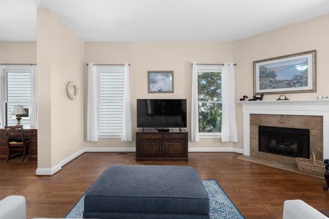 129 Cornerstone Place, Woodstock, GA 30188
