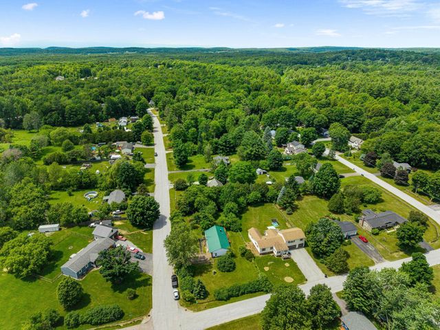 94 Heritage Drive, Georgia, VT 05468