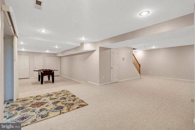 11181 LONGWOOD GROVE DR, Reston, VA 20194