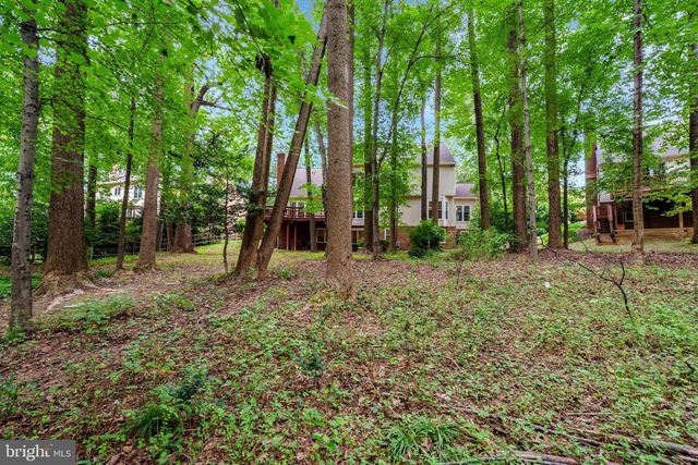 11181 LONGWOOD GROVE DR, Reston, VA 20194