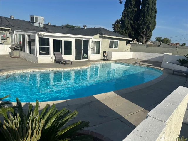 114 S Acacia, Rialto, CA 92376