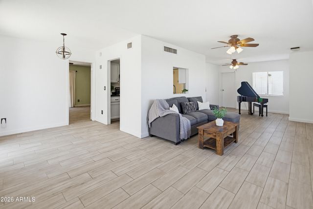 1107 E Michigan Avenue, Phoenix, AZ 85022