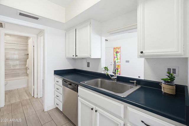 1107 E Michigan Avenue, Phoenix, AZ 85022