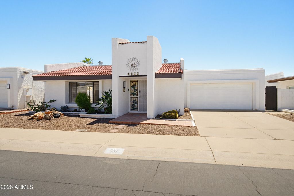 1107 E Michigan Avenue, Phoenix, AZ 85022 — photo 2