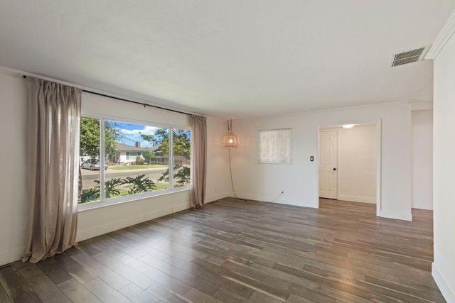 932 Sylvia Dr, Lodi, CA 95240