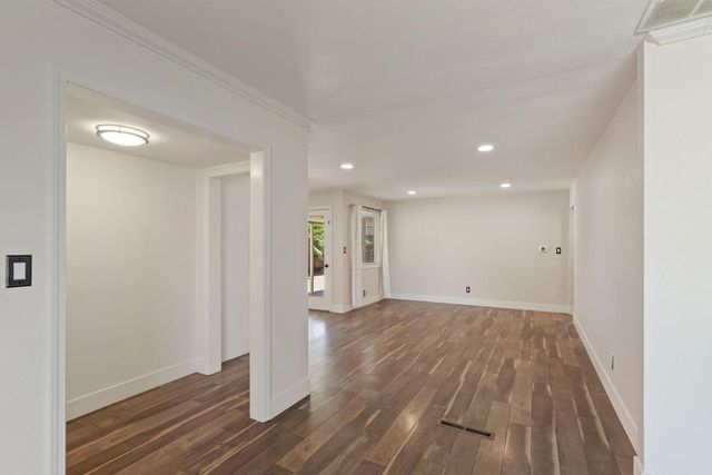 932 Sylvia Dr, Lodi, CA 95240