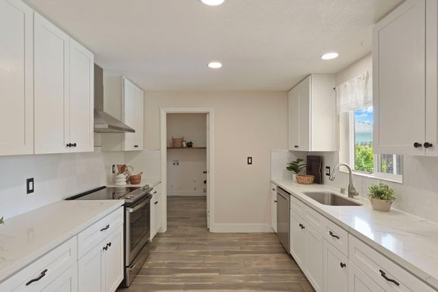 932 Sylvia Dr, Lodi, CA 95240